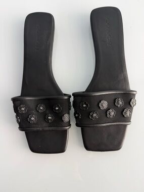 Coach Women’s Black Tea Rose Flat Sandals Size 10